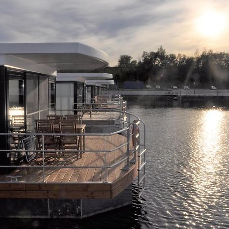 Hausboote Marina Braunsbedra Villa Exterior photo