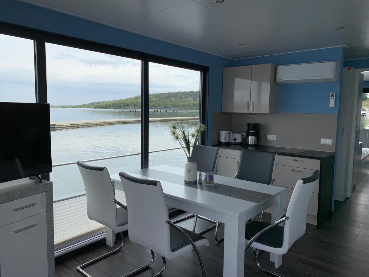 Hausboote Marina Braunsbedra Villa Exterior photo